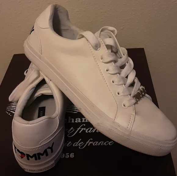 Tommy Hilfiger Shoes Size 8 Alune Lace Up Like New - Picture 5 of 11